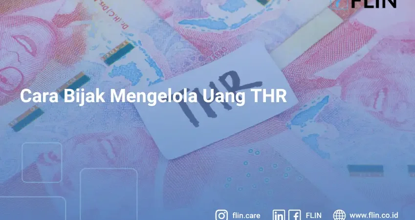 Kumpulan beberapa uang nominal seratus ribu rupiah dan secarik kertas bertuliskan THR