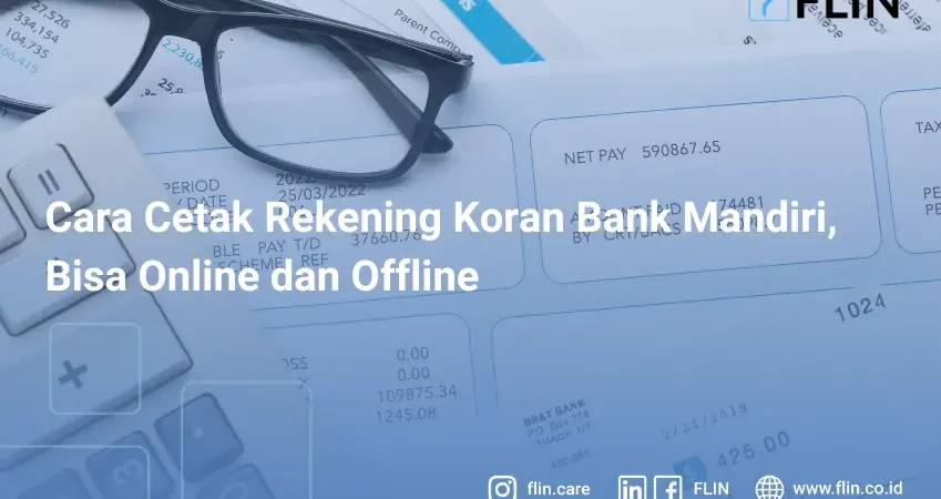 Kalkulator, kacamata, dan dokumen rekening koran