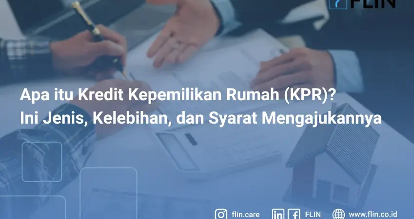Agen real estat dan nasabah menandatangani kontrak untuk membeli asuransi rumah atau pinjaman real estat